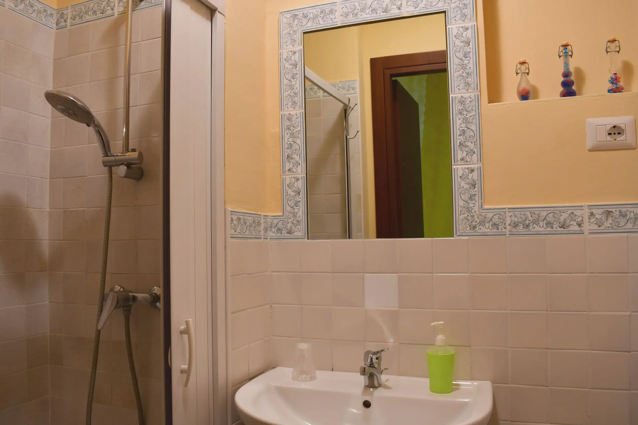 3bacerenza-bagno-gialla